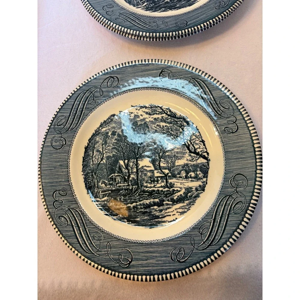 Royal China courier and eyes